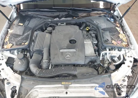 2016 Mercedes-Benz C 300 4Matic/Luxury 4Matic/Sport 4Matic from USA, damaged, VIN 55SWF4KB7GU113856